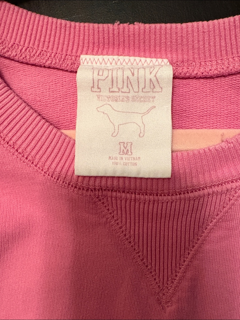 PINK Victoria's Secret 'LOVE PINK' Pullover Sweatshirt in Bright Pink - Picture 3 of 3